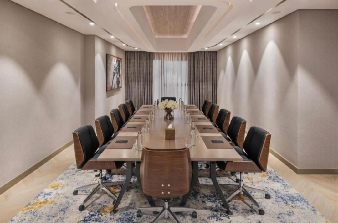 Stylish 2br In 5 Star With Burj Khalifa Views Dubai