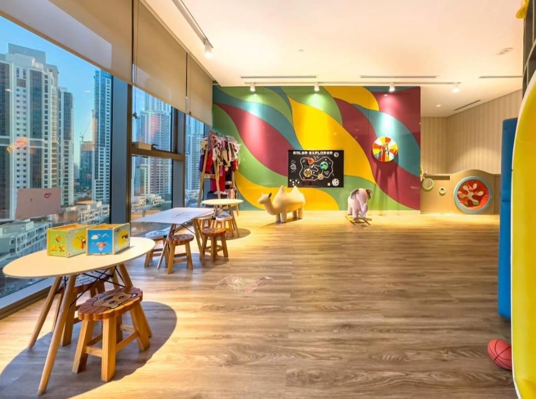 Stylish 2br In 5 Star With Burj Khalifa Views Apartment Dubai